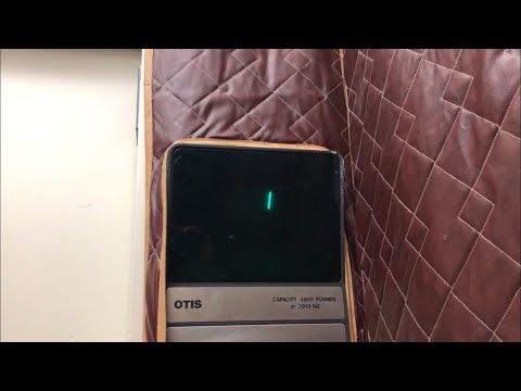 Otis Traction Service Elevator @ 1 Overlook Point - Lincolnshire, IL.