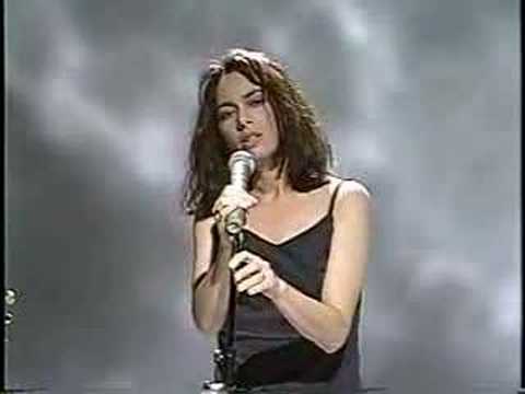 Susanna Hoffs - Eternal Flame (Live)