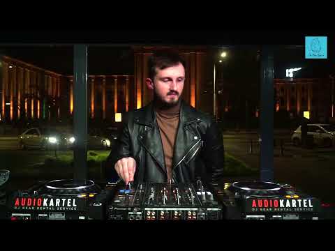 The Blue Oyster: Violent / 07.05 / 20 - 21