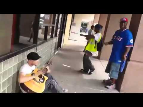 Street musician amazing impromptu jam session with two strangers