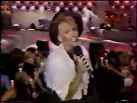 Iveta Bartosova  Tisice svici