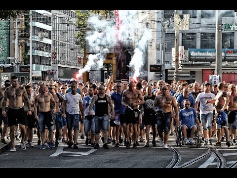 FC Basel - LECH POZNAŃ (5.08.2015): kibole Lecha w Bazylei