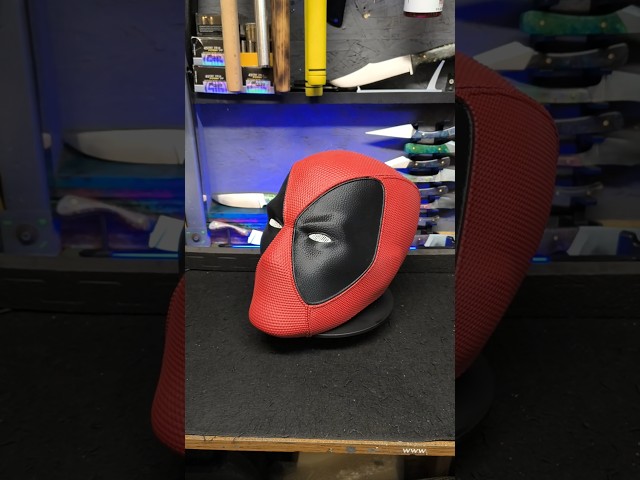 Vídeo relacionado con Rubies Disfraz Deadpool para adulto, Top impreso digitalmente y máscara, Licencia Oficial Marvel Deadpool 3 para Carnaval, Halloween, Navidad, Cosplay y Fiestas