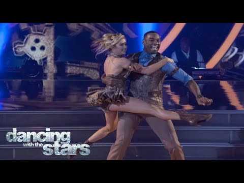 Calvin Johnson Jr. and Lindsay Arnold Charleston (Week 4) | Dancing With The Stars