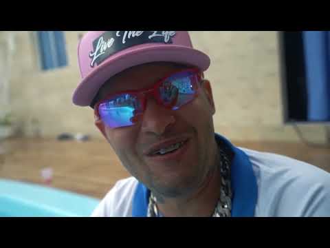 ROMULO CHAVOSO, PISTEN NA VOZ, ÉO VENTURA - RATO INTELIGENTE     (VIDEO CLIPE) ENXAME FILMES