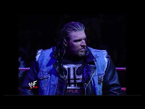 Triple H Entrance one week after returning from injury - Raw 1/15/02