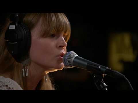 Courtney Marie Andrews - How Quickly Your Heart Mends (Live on KEXP)