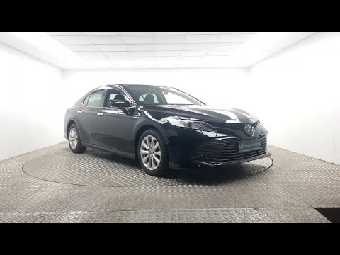 Toyota Camry Hybrid - Image 2