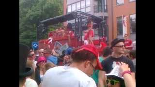 preview picture of video 'City parade, stand Coca Cola ! Ambiance à 100% !'