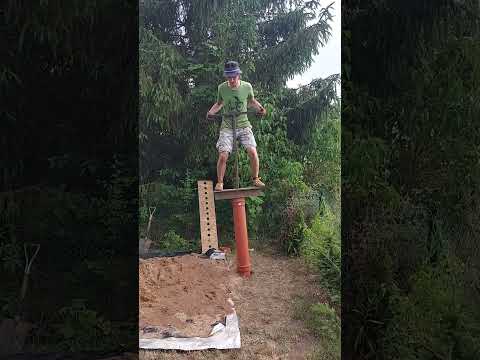 Wiercenie studni w rurze osłonowej w żwirze