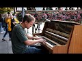Luke Gajdus performing piano at Kapellbrücke in Luzern @2023.10.7