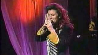 Celine Dion - Je danse dans ma tete (wonderful live performance)