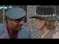 Crocodile Dundee II
