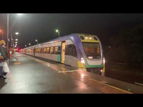 V/Line VL23 My Friend giving me a horn show