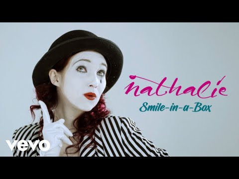 Video thumbnail for Smile-in-a-box