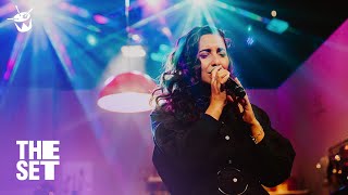 Wafia – &#39;I’m Good&#39; (live on The Set)