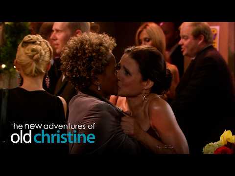 Christine Freaks Out Around Her Crush |  | The New Adventures of Old Christine