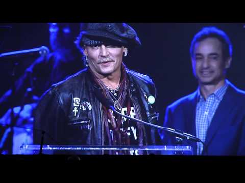Johnny Depp presents Joe Perry NAMM's Les Paul Award (092)