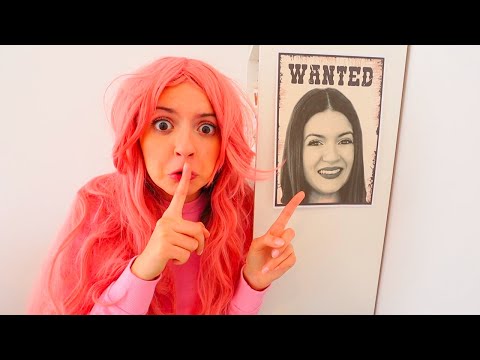 SOFÌ È RICERCATA DALLA POLIZIA!! BUONI VS CATTIVI | Me contro Te