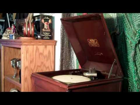Victor Victrola VV-80 at Pirate's Plunder