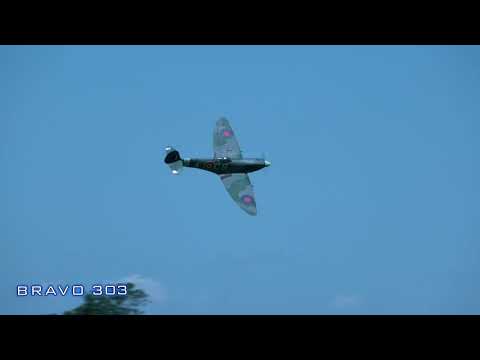 Mick Reeve Supermarine Spitfire - Buckminster Warbirds 2021