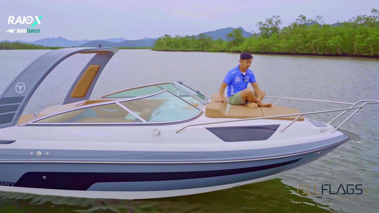 Triton 250 Cab - Boat Tour