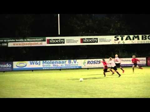 2013-10-09 Nieuwerkerk D3 - Groeneweg D1 (2-0)