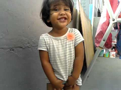 Hira sing a birthday song to me !:)