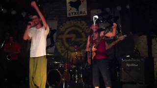 Bongo Botrako - Bastante Normal HD (Directo Vitoria-Gasteiz)