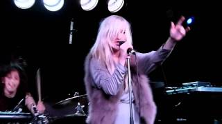 Zola Jesus - Lick The Palm Of The Burning Handshake live Manchester Academy 3 24-11-11