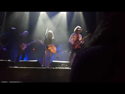 Roine Stolt's The Flower Kings Revisited - Stardust We Are (London 9/12-2018) slightly longer clip!