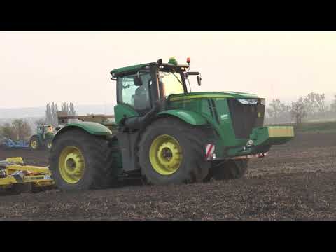 John Deere 9560R + 8420R + Bednar Atlas soil preparation in Germany
