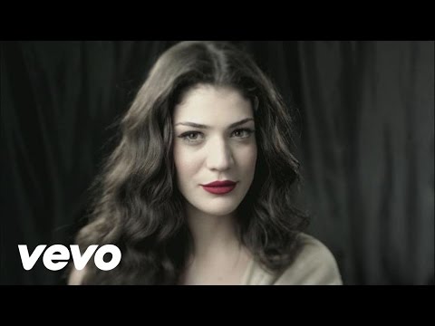 Ivi Adamou - La La Love