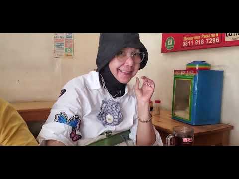 Soto Mie Bogor Pak Kadir • St. Manggarai • with mates of ca High School 31 81 n 82 • 22/10/22