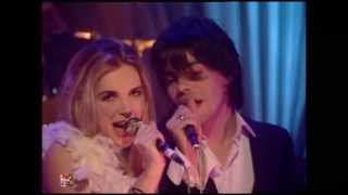 Saint Etienne - I Was Born On Christmas Day (Dec 1993) | TOTP2 BBC2 2007