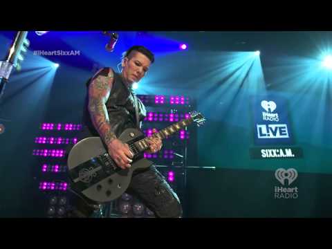 Sixx:A.M. -  Drive (live)