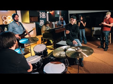 OneMic Series - Behind the Scenes @ Muscle Shoals Sound Studio