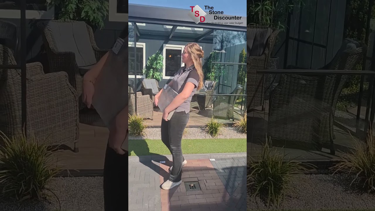 Wist u dat u gerust een tegel mee naar huis mag nemen? #tuin #keuzestress #achtertuin #voortuin