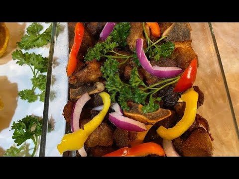 How to make Griot ( Haitian style fried pork) with plantain cups.