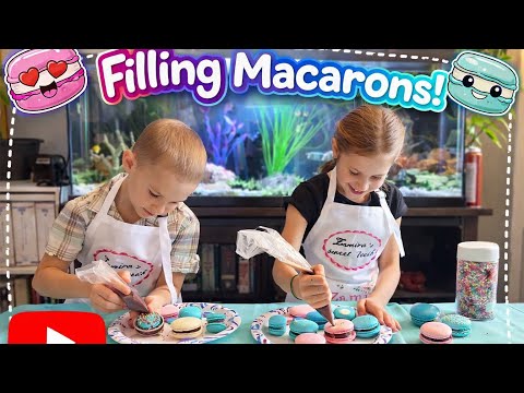 Filling and decorating macarons with Zamira and Zachariah from  Zamira’s Sweet Tooth! #macarons