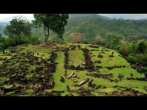 Mengulas Sedikit Sejarah Gunung Padang Part 1.......