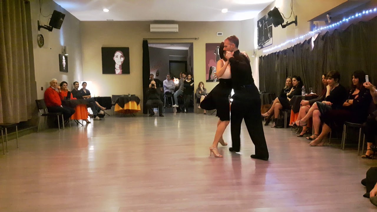 Esibizione di Paolo Cioffi e Valentina Giannini al Salon Baires