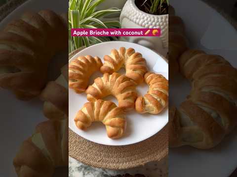 Apple Brioche | Soft & Fluffy French Bread with Apple Coconut Twist | #brioche #baking