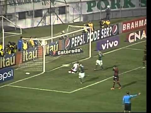 Gol do Marcos Assunção - Palmeiras 2x0 Atlético-GO - 7ª Rodada (Br 2011)