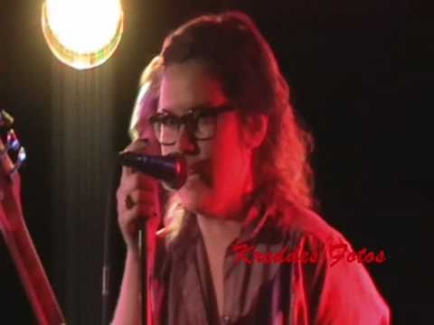 Spejderrobot + 3 featuring Camilla Munck - Raseri (LIVE)