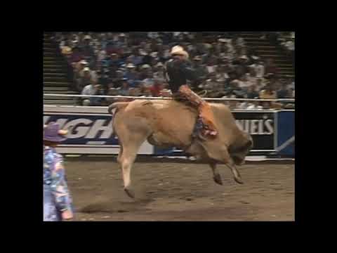 Owen Washburn vs Big Joe - 96 PBR Kansas City (84 pts)
