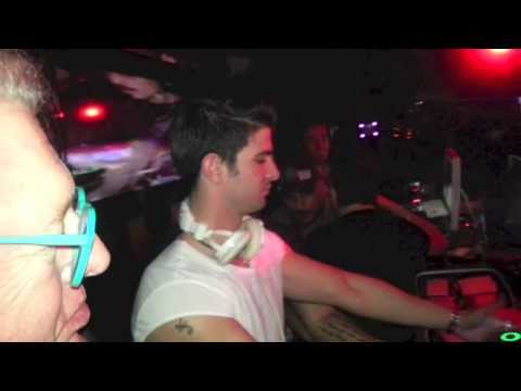 Antonio Dimartino vs Dr Feelx @ The Club Fidelio