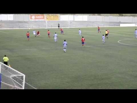 Gol de Sergio Poy para empatar a 1 en la primera parte.