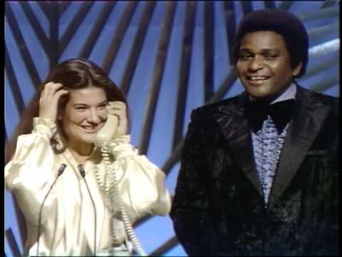 Debby Boone Wins Favorite Pop/Rock Single For You Light Up My Life" - AMA 1978