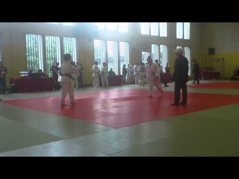 U15 -63kg Tournoi de Florennes 29-9-2012.mp4